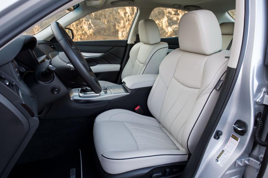  Infiniti Q70 Premium Select Edition 2016 года  (фото 15 из 16)